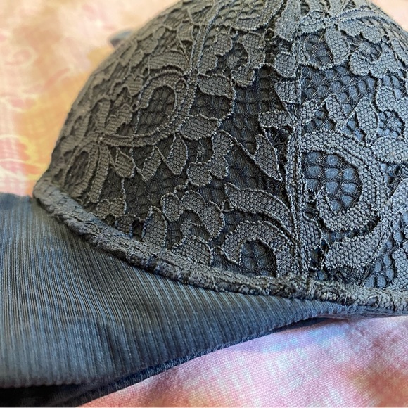 Victoria’s Secret bra - Picture 4 of 5